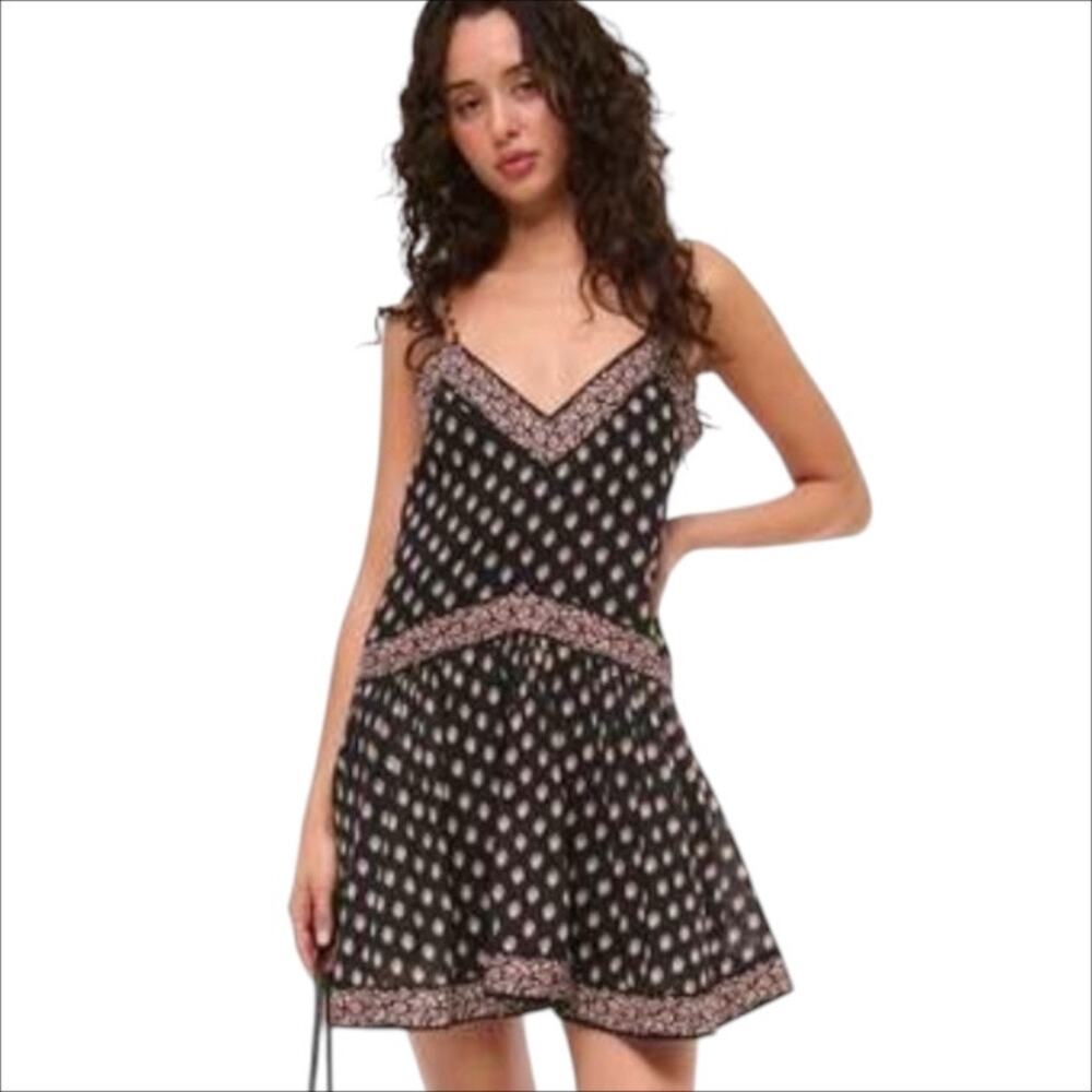 NWT Abercrombie & Fitch V-Neck Sleeveless Mini Skort Dress Black & Pink Small T